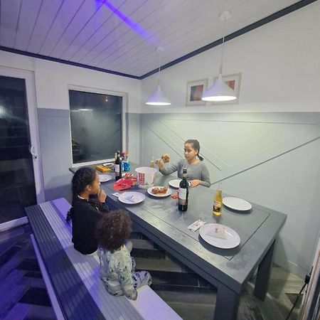 Family Holiday With Hot Tub , Family Groups Only Blackpool Exterior foto
