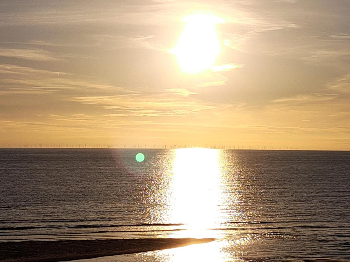 Family Holiday With Hot Tub , Family Groups Only Blackpool Exterior foto