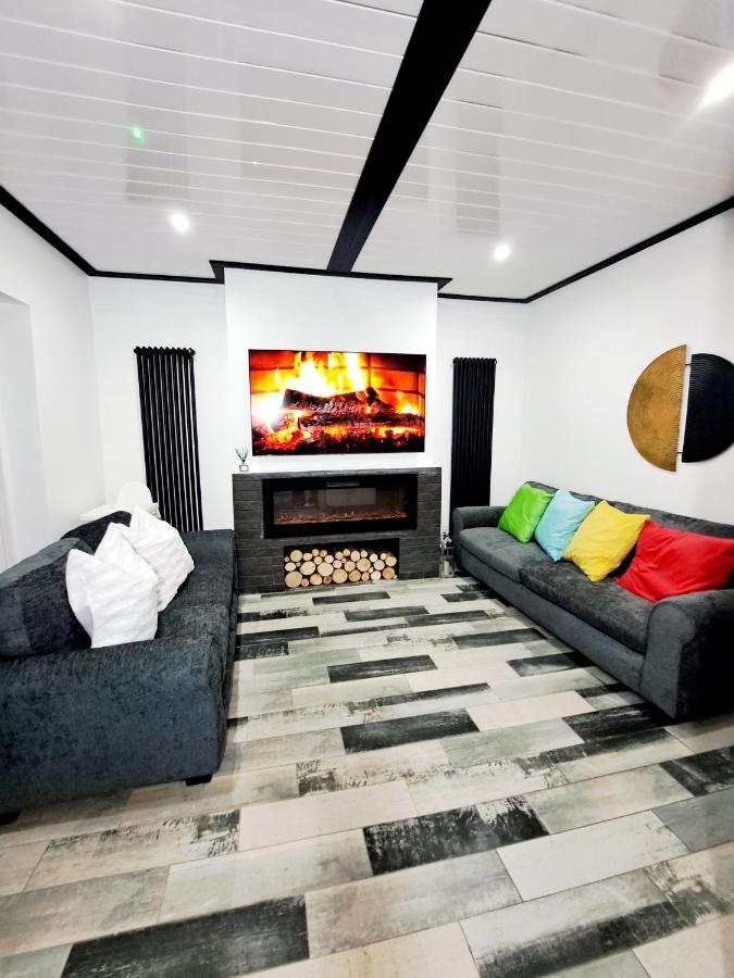 Family Holiday With Hot Tub , Family Groups Only Blackpool Exterior foto